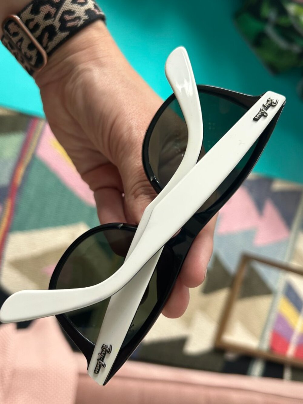 Ray-Ban New Wayfarer Sunglasses White/Black RB2132 - Picture 5 of 5